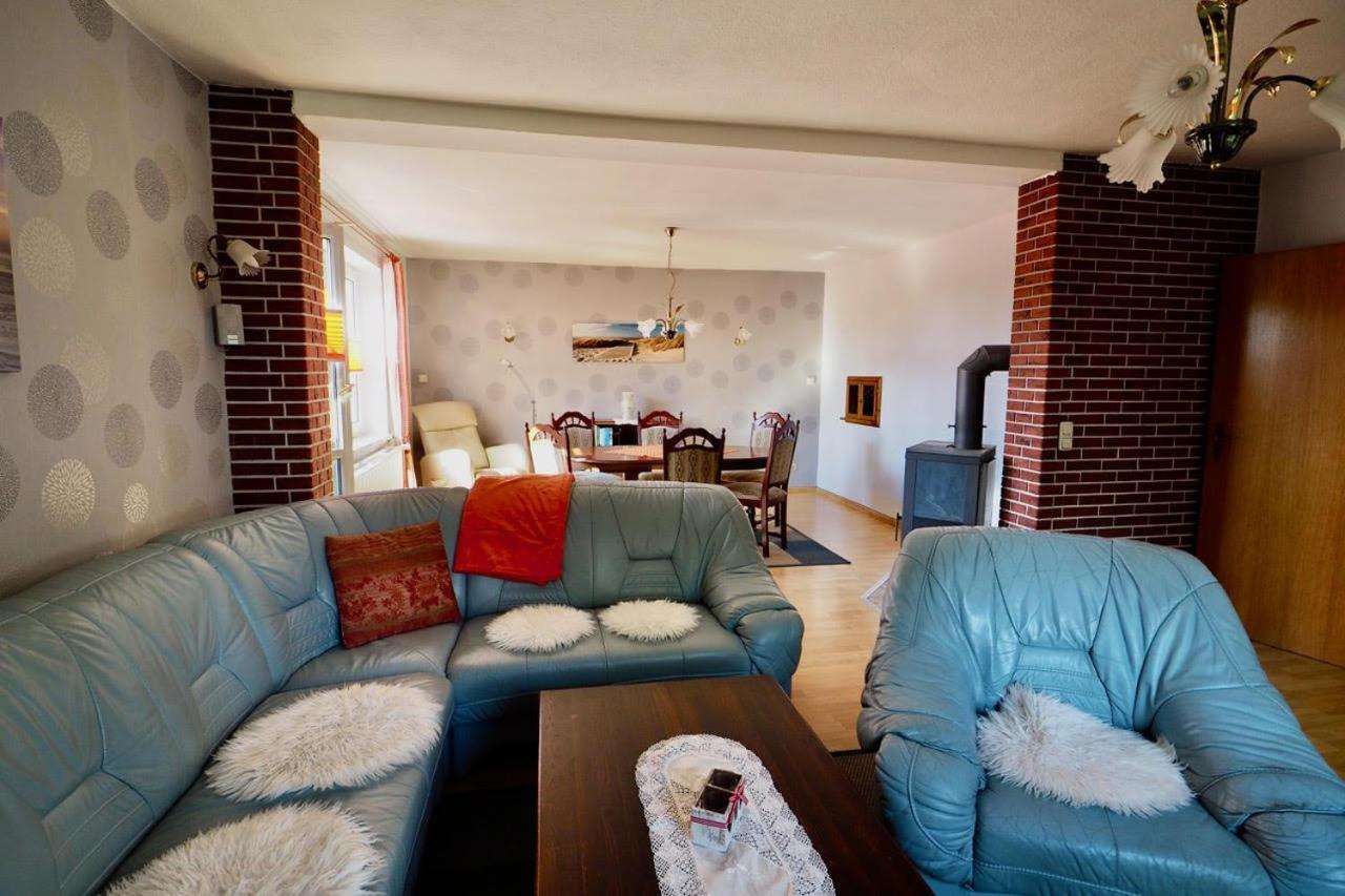 Ferienhaus Neumann - Ein Ganzes Haus Fuer Ihren Urlaub! Hessenburg المظهر الخارجي الصورة